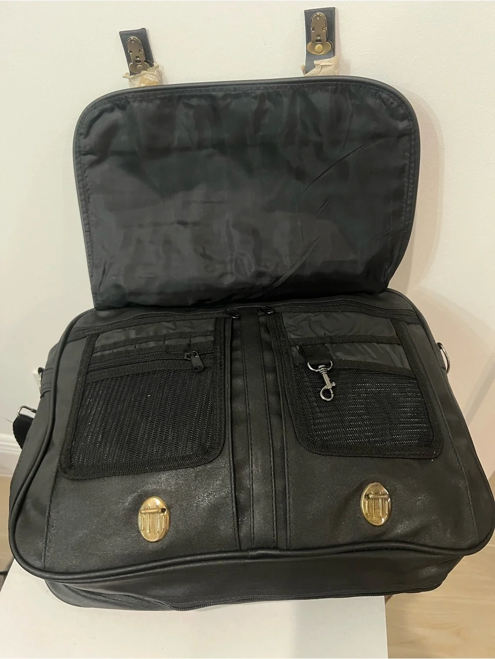 New Nylon Black MSD Extendable Messenger / Laptop Bag / Briefcase